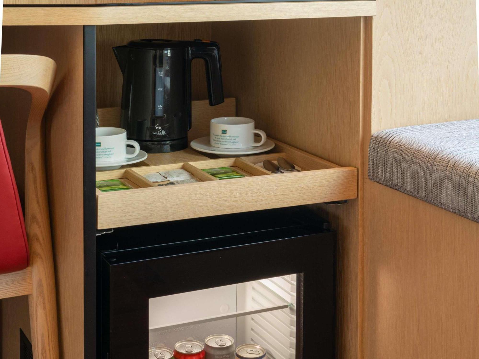 Deluxe Twin Room 2 Single Beds High Floor Minibar