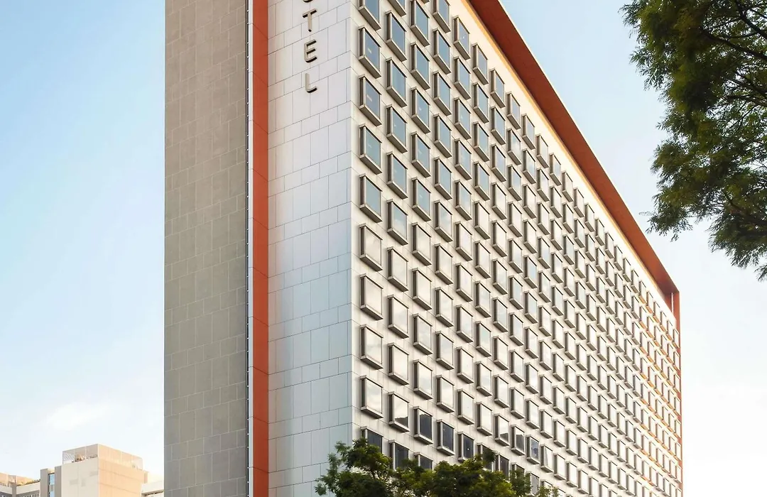 Ibis Singapore On Bencoolen-1